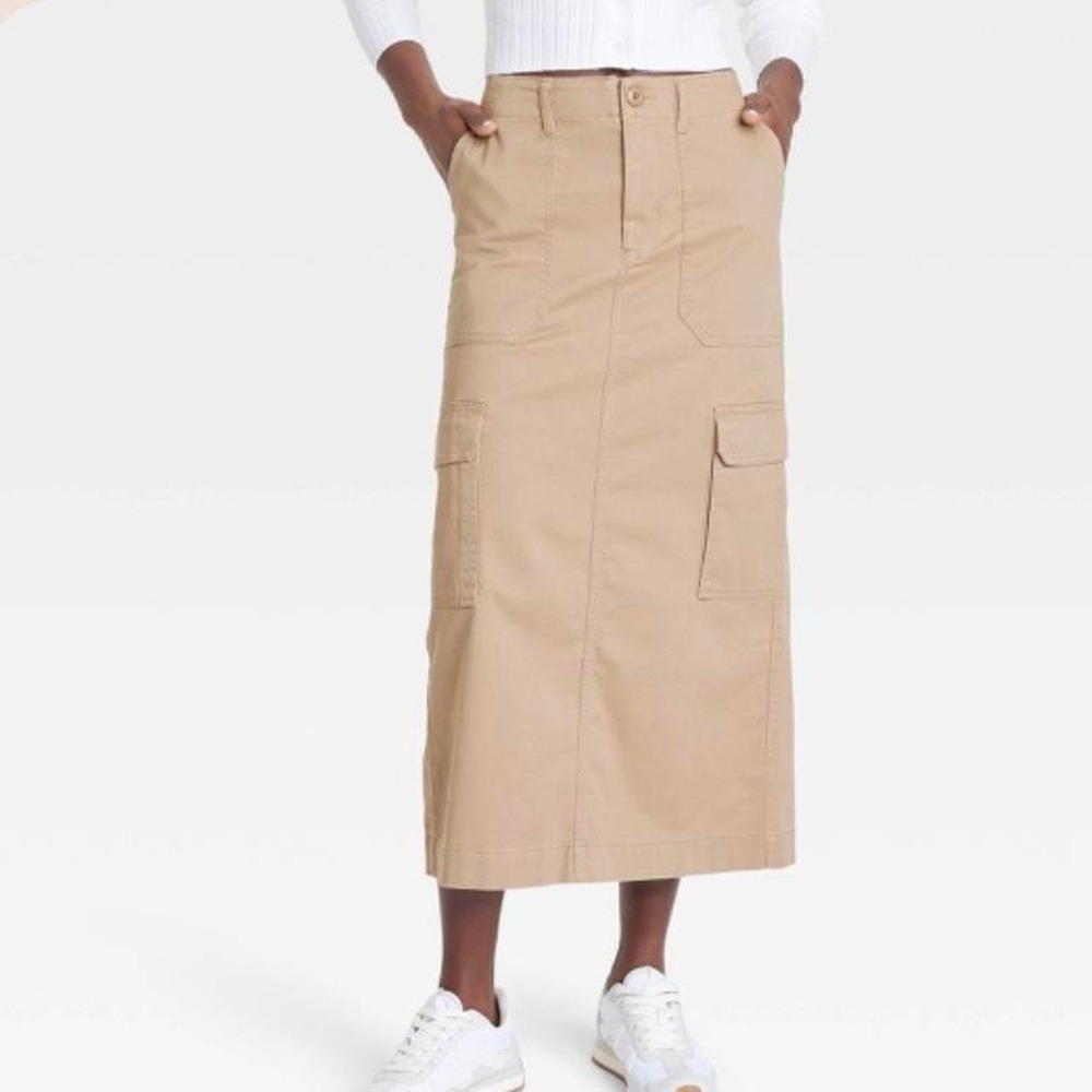 NWT Universal Thread Size 2 Tan Cargo Midi Skirt Back Slit 6 Pockets